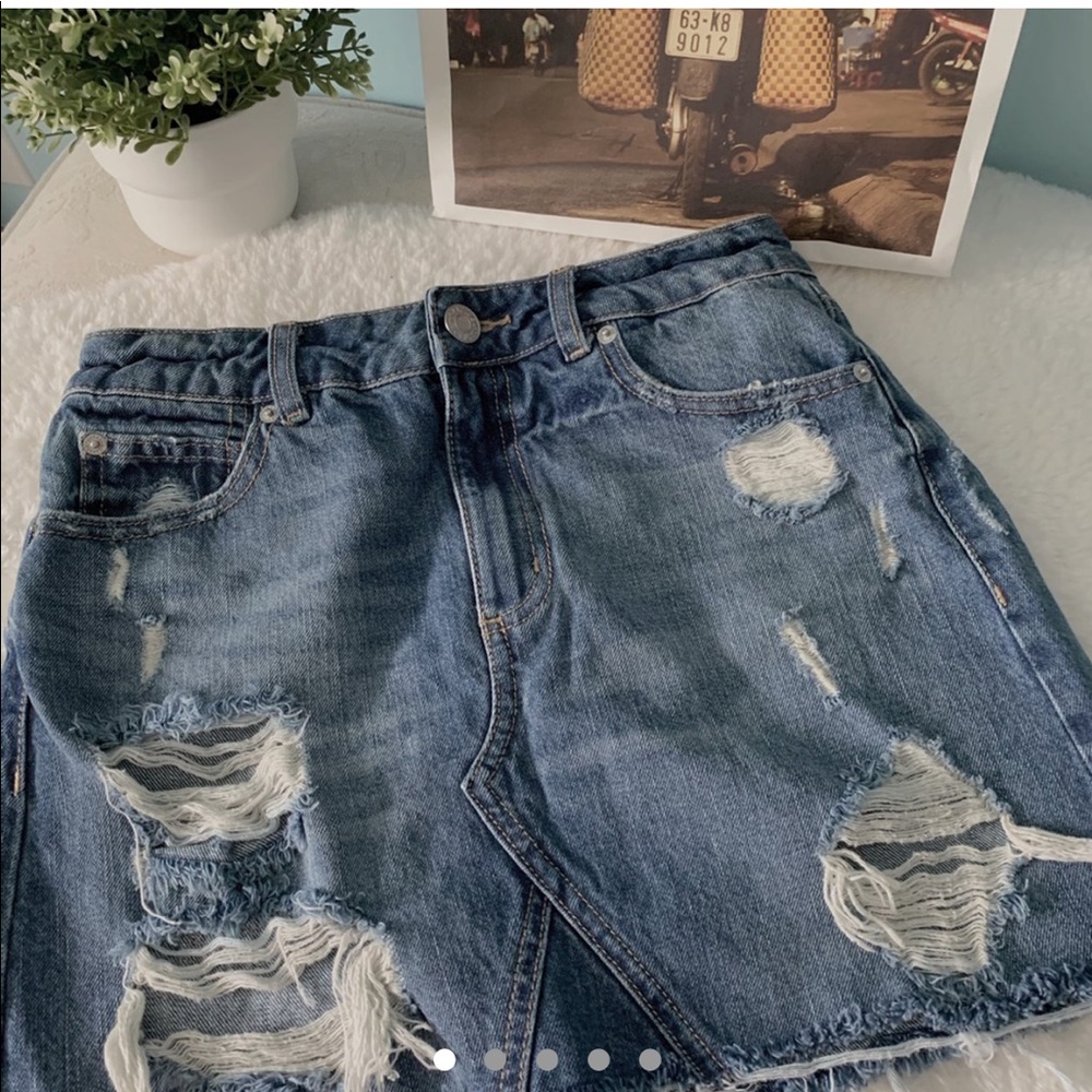 [3 for $50] Garage Ripped Denim Skirt